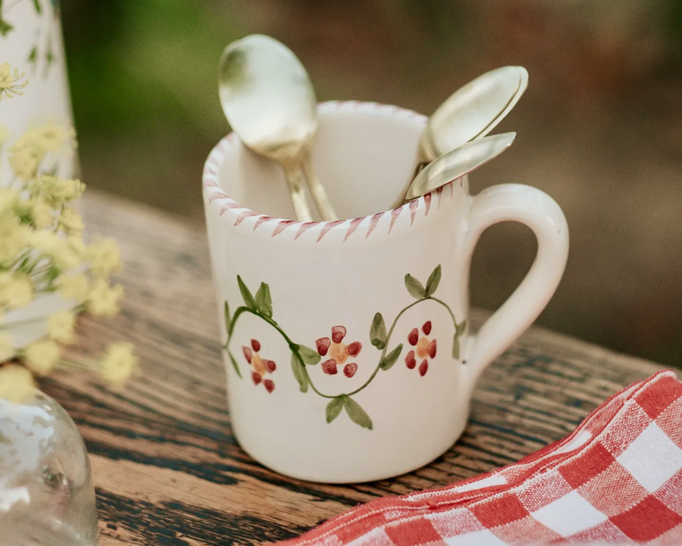 Tasse Profumo di Primavera au décor peint à la main, avec des cuillères