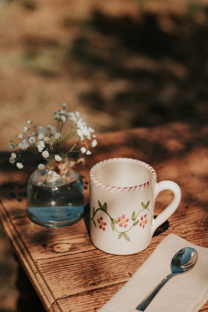 Mug céramique artisanale Nonno Mio motif Profumo di Primavera vert fait main tourné