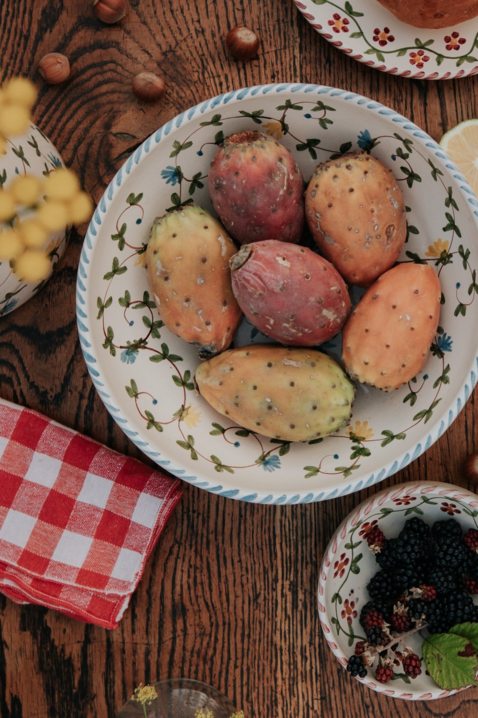 Saladier céramique artisanale Nonno Mio motif Fiori di Campo grand format fait main