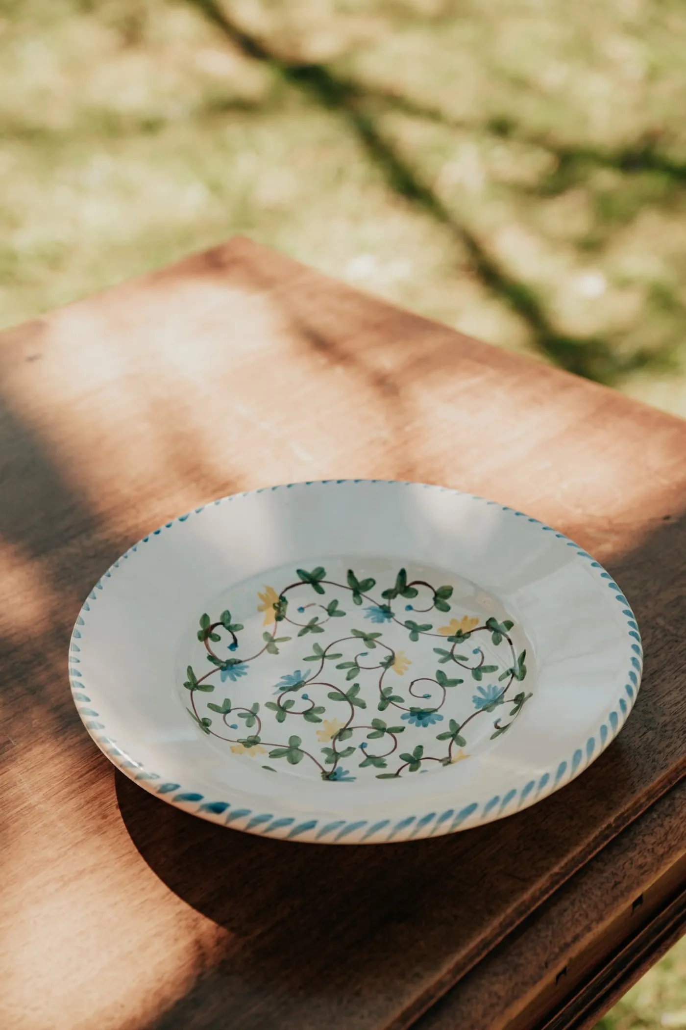 Assiette creuse Fiori di Campo, céramique peinte à la main